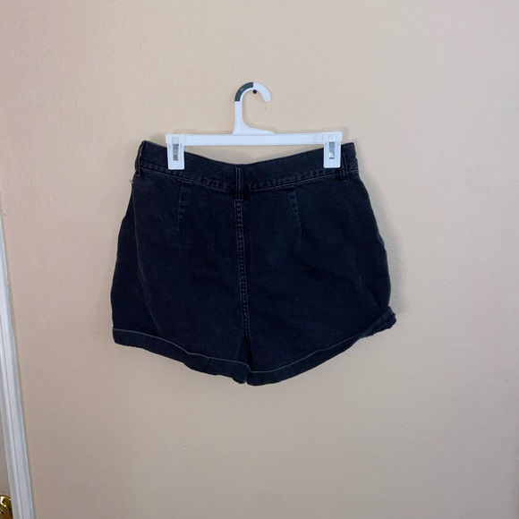 Super cute black denim Shorts 501 style y2k relaxed fit bottoms retro indie vibe - Picture 6 of 12